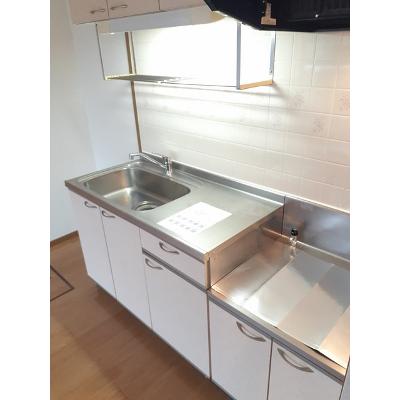 サンクレスト 103【管理NO：1-010337001-01030】 ★家具家電は申し込み後に搬入します★ ★2026年11月中旬入居可能★の物件写真3