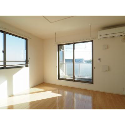 コスモス 206【管理NO：1-021527301-02060】 ★家具家電は申し込み後に搬入します★ ★2026年11月中旬入居可能★の物件写真2