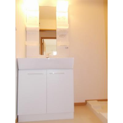 イリーデ光 205【管理NO：1-015438101-02040】 ★家具家電は申し込み後に搬入します★ ★2026年11月中旬入居可能★の物件写真6