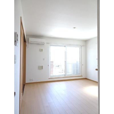 プラシードⅡ 201【管理NO：1-013718702-02010】 ★家具家電は申し込み後に搬入します★ ★2026年10月下旬入居可能★の物件写真2