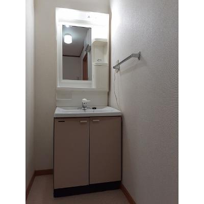 シーパレス南新田 201【管理NO：1-007795901-02010】 ★家具家電は申し込み後に搬入します★ ★2026年10月中旬入居可能★の物件写真6