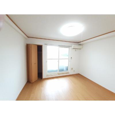 サクラ　ヒルズ 205【管理NO：1-012363301-02040】 ★家具家電は申し込み後に搬入します★ ★2026年10月下旬入居可能★の物件写真2