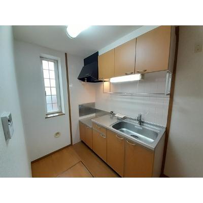 サンセール 103【管理NO：1-010252501-01030】 ★家具家電は申し込み後に搬入します★ ★2026年11月上旬入居可能★の物件写真3