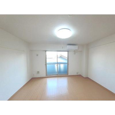 ラハイナ　コート 202【管理NO：1-014696201-02020】 ★家具家電は申し込み後に搬入します★ ★2026年10月下旬入居可能★の物件写真2