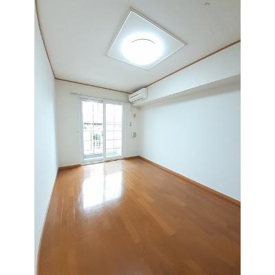 ドゥ・プルミエール　Ｂ 102【管理NO：1-013723202-01020】 ★家具家電は申し込み後に搬入します★ ★2026年11月中旬入居可能★の物件写真2