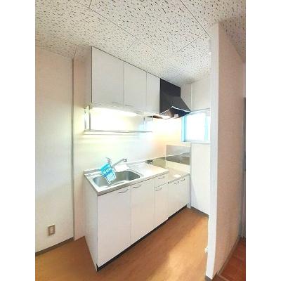 エルディム川西 202【管理NO：1-001341901-02020】 ★家具家電は申し込み後に搬入します★ ★2026年10月下旬入居可能★の物件写真3