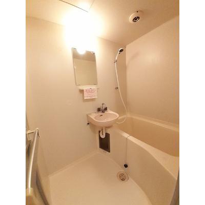 エルディム川西 202【管理NO：1-001341901-02020】 ★家具家電は申し込み後に搬入します★ ★2026年10月下旬入居可能★の物件写真4