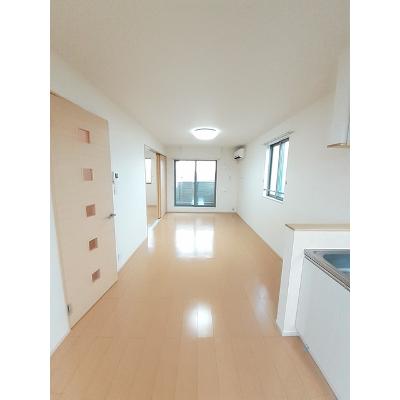 セ・ビヤン 302【管理NO：1-021043801-03020】 ★家具家電は申し込み後に搬入します★ ★2026年10月下旬入居可能★の物件写真2