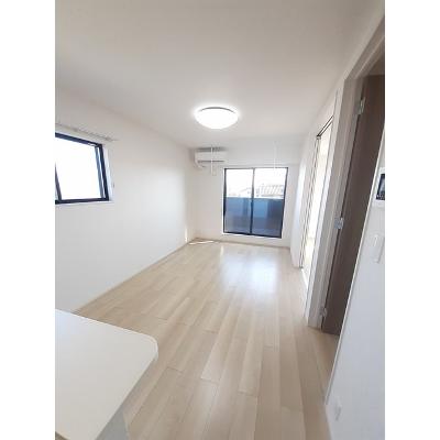 サウスゲートＡ 201【管理NO：1-027032901-02010】 ★家具家電は申し込み後に搬入します★ ★2026年11月中旬入居可能★の物件写真2