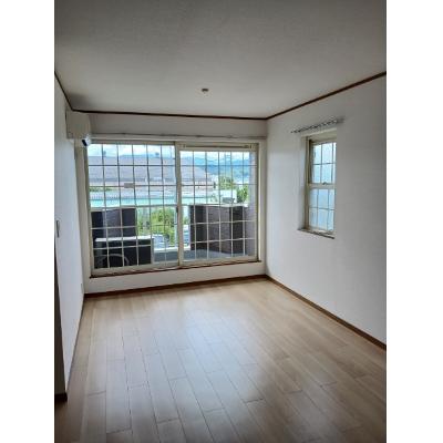 シャンソレイユ 203【管理NO：1-010878101-02030】 ★家具家電は申し込み後に搬入します★の物件写真2