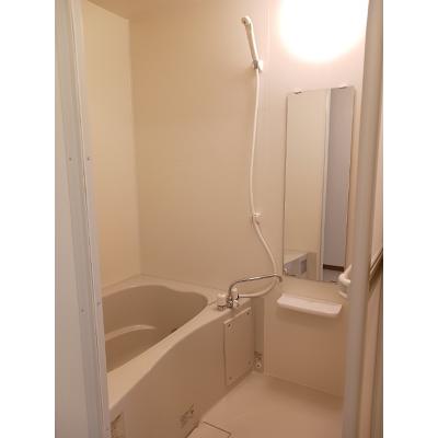 シャンソレイユ 203【管理NO：1-010878101-02030】 ★家具家電は申し込み後に搬入します★の物件写真4