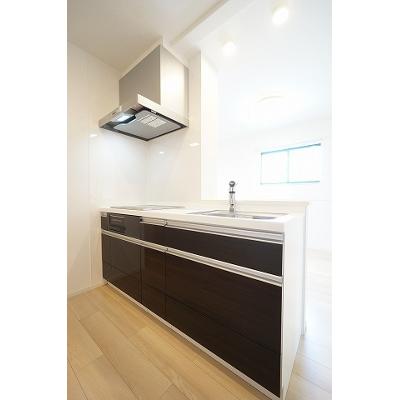サン＆グアム 201【管理NO：1-027279601-02010】 ★家具家電は申し込み後に搬入します★の物件写真3