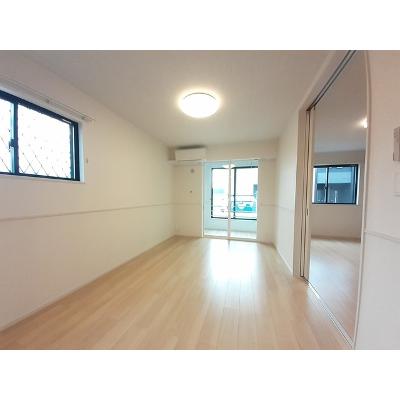 カーサ　メヌエット 101【管理NO：1-027344401-01010】 ★家具家電は申し込み後に搬入します★ ★2026年11月中旬入居可能★の物件写真2