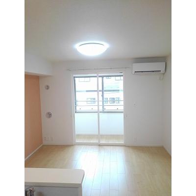 シェ・モア 202【管理NO：1-024679301-02020】 ★家具家電は申し込み後に搬入します★ ★2026年10月下旬入居可能★の物件写真2