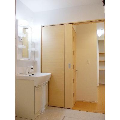 ラ・ルーナピエーナ 201【管理NO：1-021143201-02010】 ★家具家電は申し込み後に搬入します★ ★2026年10月下旬入居可能★の物件写真6