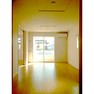 Ｆｉｏｒｅ・Ｙ 201【管理NO：1-022262201-02010】 ★家具家電は申し込み後に搬入します★ ★2026年10月上旬入居可能★の物件写真2