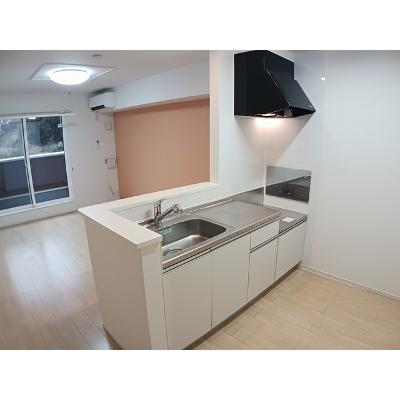 ストロベリーハウスⅢ 202【管理NO：1-021327201-02020】 ★家具家電は申し込み後に搬入します★ ★2026年10月下旬入居可能★の物件写真3