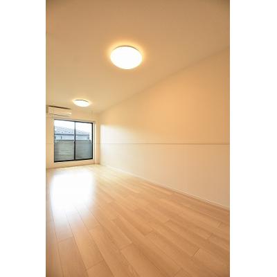 カーサ・ミーレⅡ 202【管理NO：1-027764301-02020】 ★家具家電は申し込み後に搬入します★ ★2026年11月中旬入居可能★の物件写真2