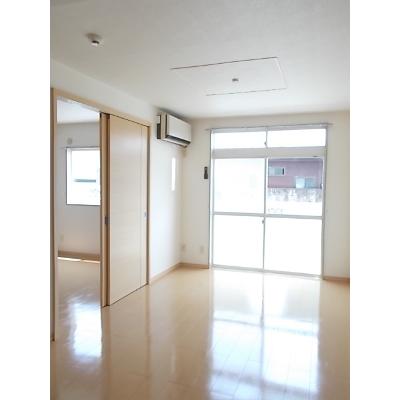 グリーンフェスト 102【管理NO：1-004504301-01020】 ★家具家電は申し込み後に搬入します★ ★2026年10月中旬入居可能★の物件写真2