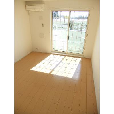 ラブアンドピースＢ 102【管理NO：1-016190902-01020】 ★家具家電は申し込み後に搬入します★ ★2026年11月上旬入居可能★の物件写真2