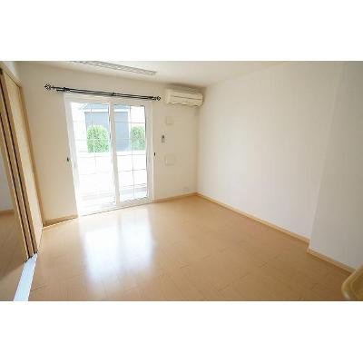 ハピネスＢ 102【管理NO：1-016567802-01020】 ★家具家電は申し込み後に搬入します★ ★2026年10月下旬入居可能★の物件写真2