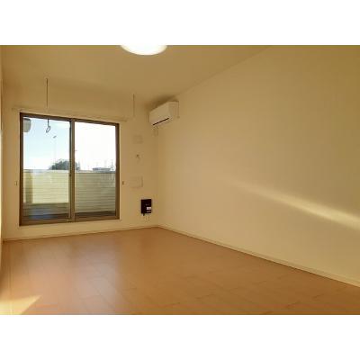 メロディ・ソレアード 303【管理NO：1-018821901-03030】 ★家具家電は申し込み後に搬入します★ ★2026年11月中旬入居可能★の物件写真2