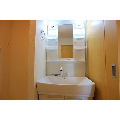 クンブレーカーサ 201【管理NO：1-023185801-02010】 ★家具家電は申し込み後に搬入します★ ★2026年10月中旬入居可能★の物件写真6