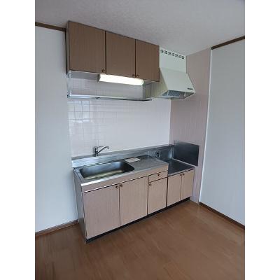 プリムローズ 202【管理NO：1-009323701-02020】 ★家具家電は申し込み後に搬入します★ ★2026年10月下旬入居可能★の物件写真3