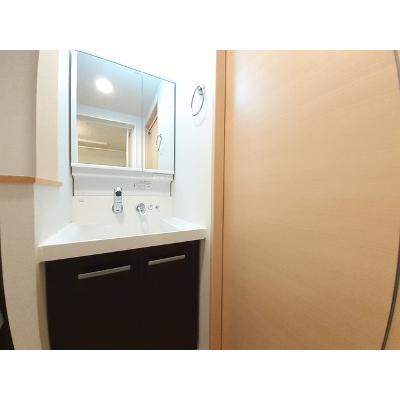 エアフォルク 301【管理NO：1-020950901-03010】 ★家具家電は申し込み後に搬入します★ ★2026年10月下旬入居可能★の物件写真6