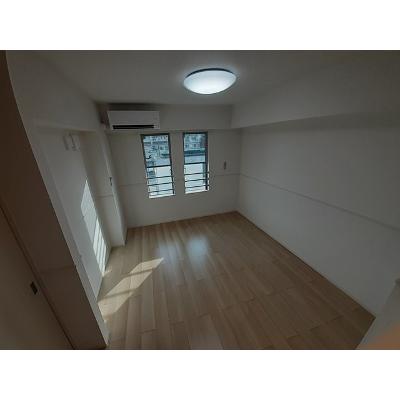 アリストクラット 303【管理NO：1-026561801-03030】 ★家具家電は申し込み後に搬入します★ ★2026年09月下旬入居可能★の物件写真2