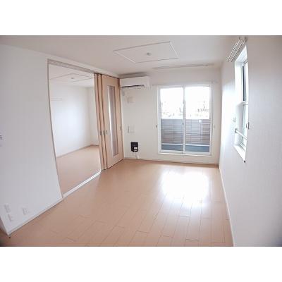 アプリコット 201【管理NO：1-018624801-02010】 ★家具家電は申し込み後に搬入します★ ★2026年10月中旬入居可能★の物件写真2