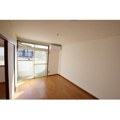 カーサ喜見塚 202【管理NO：1-002855901-02020】 ★家具家電は申し込み後に搬入します★ ★2026年10月下旬入居可能★の物件写真2