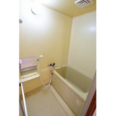 カーサ喜見塚 202【管理NO：1-002855901-02020】 ★家具家電は申し込み後に搬入します★ ★2026年10月下旬入居可能★の物件写真4