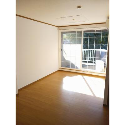 マリンガ 202【管理NO：1-010440701-02020】 ★家具家電は申し込み後に搬入します★ ★2026年10月下旬入居可能★の物件写真2