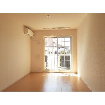 リバーサイドヴィラ 102【管理NO：1-019022801-01020】 ★家具家電は申し込み後に搬入します★ ★2026年11月中旬入居可能★の物件写真2