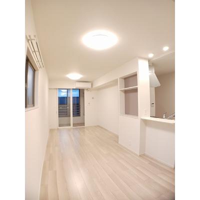 ラーゴム　Ⅲ 205【管理NO：1-027664003-02050】 ★家具家電は申し込み後に搬入します★ ★2026年10月下旬入居可能★の物件写真2