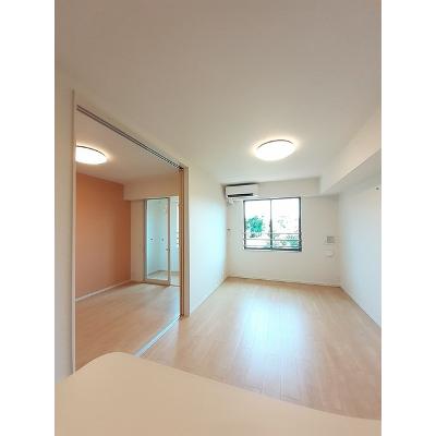 メルティー・アイⅣ　Ｂ 202【管理NO：1-025142202-02020】 ★家具家電は申し込み後に搬入します★ ★2026年12月上旬入居可能★の物件写真2