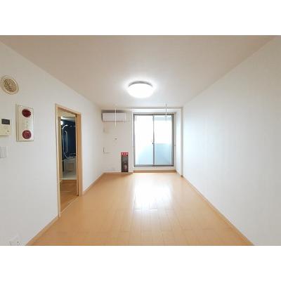 ノーブル・カメリア 401【管理NO：1-016346301-04010】 ★家具家電は申し込み後に搬入します★ ★2026年11月上旬入居可能★の物件写真2