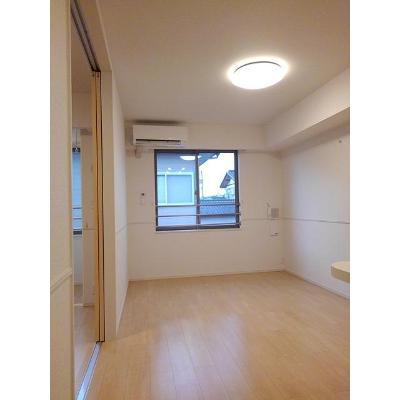 プレジールⅠ 203【管理NO：1-025039401-02030】 ★家具家電は申し込み後に搬入します★ ★2026年12月中旬入居可能★の物件写真2