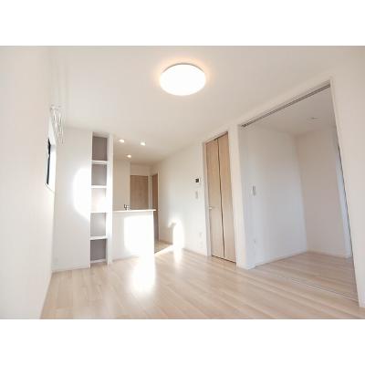 マハロハナⅡ 203【管理NO：1-027985602-02030】 ★家具家電は申し込み後に搬入します★ ★2026年10月下旬入居可能★の物件写真2