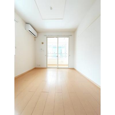 モンソレイユⅤ 101【管理NO：1-015777902-01010】 ★家具家電は申し込み後に搬入します★ ★2026年11月中旬入居可能★の物件写真2