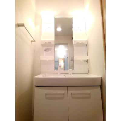 マロン 101【管理NO：1-017347401-01010】 ★家具家電は申し込み後に搬入します★ ★2026年10月下旬入居可能★の物件写真6