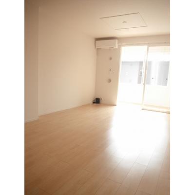 サンパティークⅦ 103【管理NO：1-023398101-01030】 ★家具家電は申し込み後に搬入します★ ★2026年10月下旬入居可能★の物件写真2