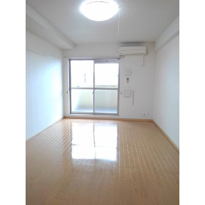 グランツ・フィオーレ 202【管理NO：1-015497901-02020】 ★家具家電は申し込み後に搬入します★ ★2026年11月上旬入居可能★の物件写真2