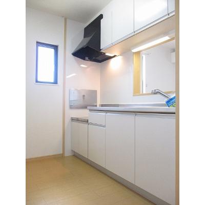 メゾン・ド・ファミーユ 205【管理NO：1-016212301-02040】 ★家具家電は申し込み後に搬入します★ ★2026年10月下旬入居可能★の物件写真3