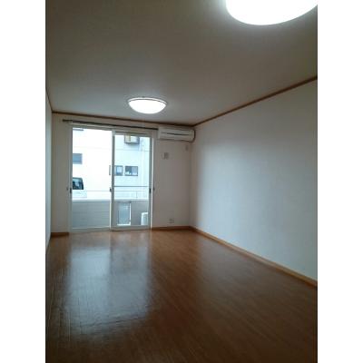 アブニール 102【管理NO：1-012259401-01020】 ★家具家電は申し込み後に搬入します★ ★2026年10月中旬入居可能★の物件写真2