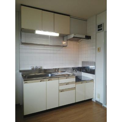 キャッスル・スクエアー 202【管理NO：1-004453001-02020】 ★家具家電は申し込み後に搬入します★ ★2026年10月中旬入居可能★の物件写真3