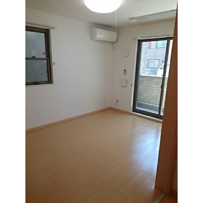モデッサ 101【管理NO：1-016752701-01010】 ★家具家電は申し込み後に搬入します★ ★2026年10月中旬入居可能★の物件写真2