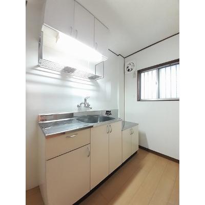 サンハイツ 201【管理NO：1-000429001-02010】 ★家具家電は申し込み後に搬入します★ ★2026年11月中旬入居可能★の物件写真3