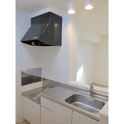 フレシール 102【管理NO：1-019661601-01020】 ★家具家電は申し込み後に搬入します★ ★2026年10月中旬入居可能★の物件写真3